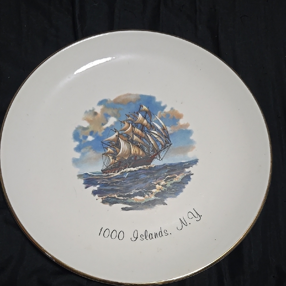 Decorative Plate with Sailing Ship Design 1000 Islands NY